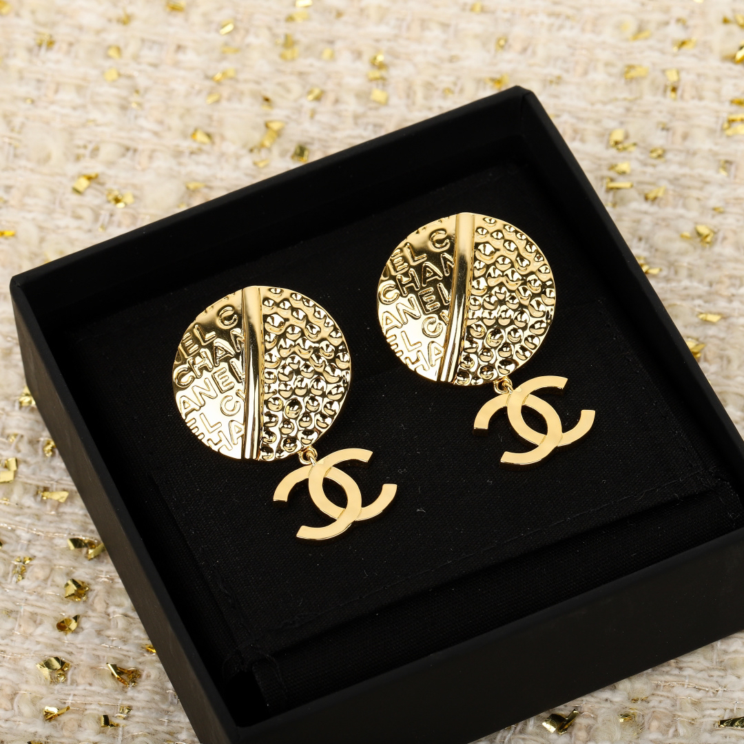 シャネル「Chanel」ラウンドCC ピアス
