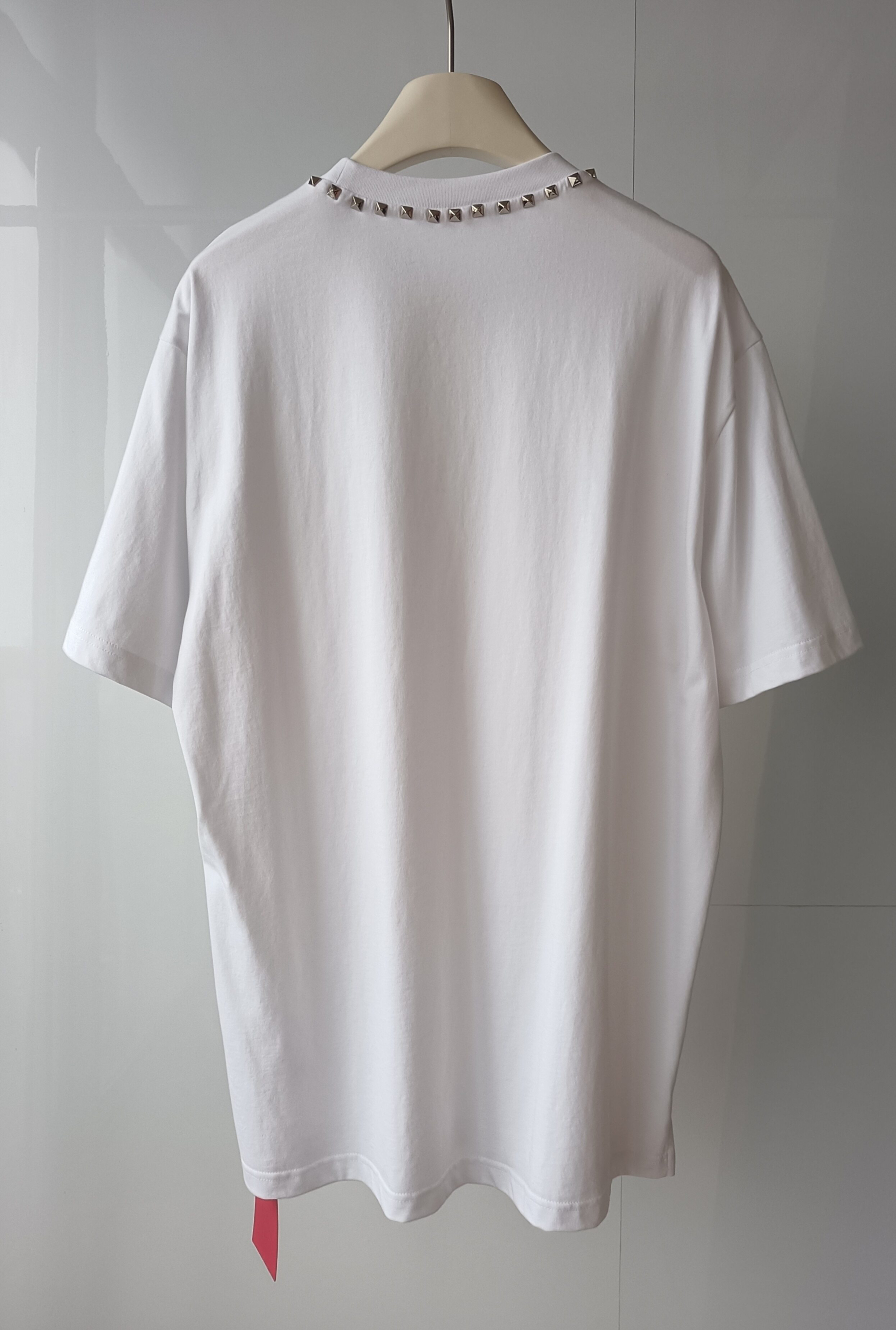 ヴァレンティノ「Valentino」 クラシックシンプルリベットコットン丸首半袖