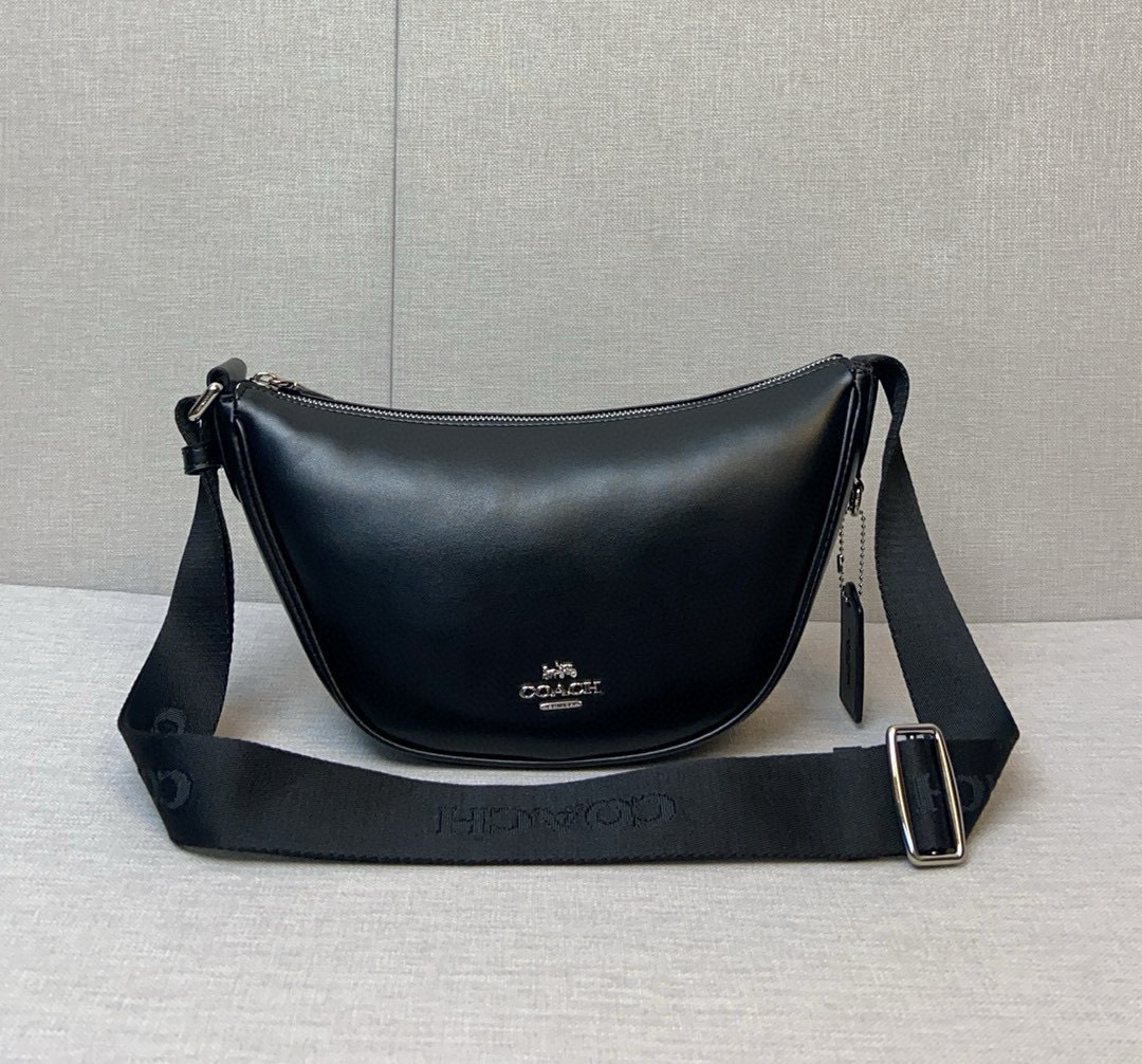 コーチ「Coach」 Ace 月牙型ショルダーバッグ