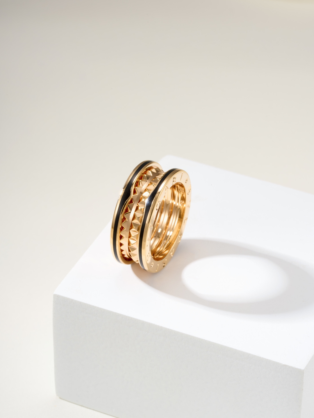 ブルガリ「Bvlgari」B.zero1 Rock ローマ リング