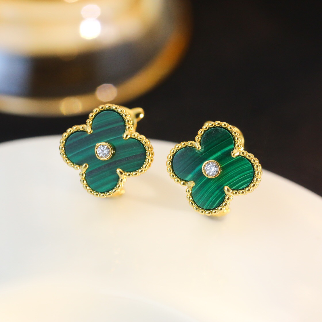 ヴァン クリーフ＆アーペル「Van Cleef & Arpels」Vintage Alhambra 18Kイエローゴールド オニキス 四つ葉 ピアス
