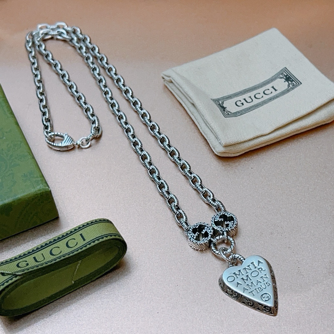 グッチ「Gucci」Anger Forest シルバーネックレス