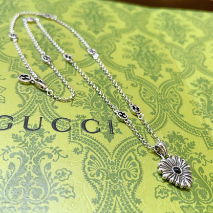 グッチ「Gucci」Anger Forest シルバーネックレス