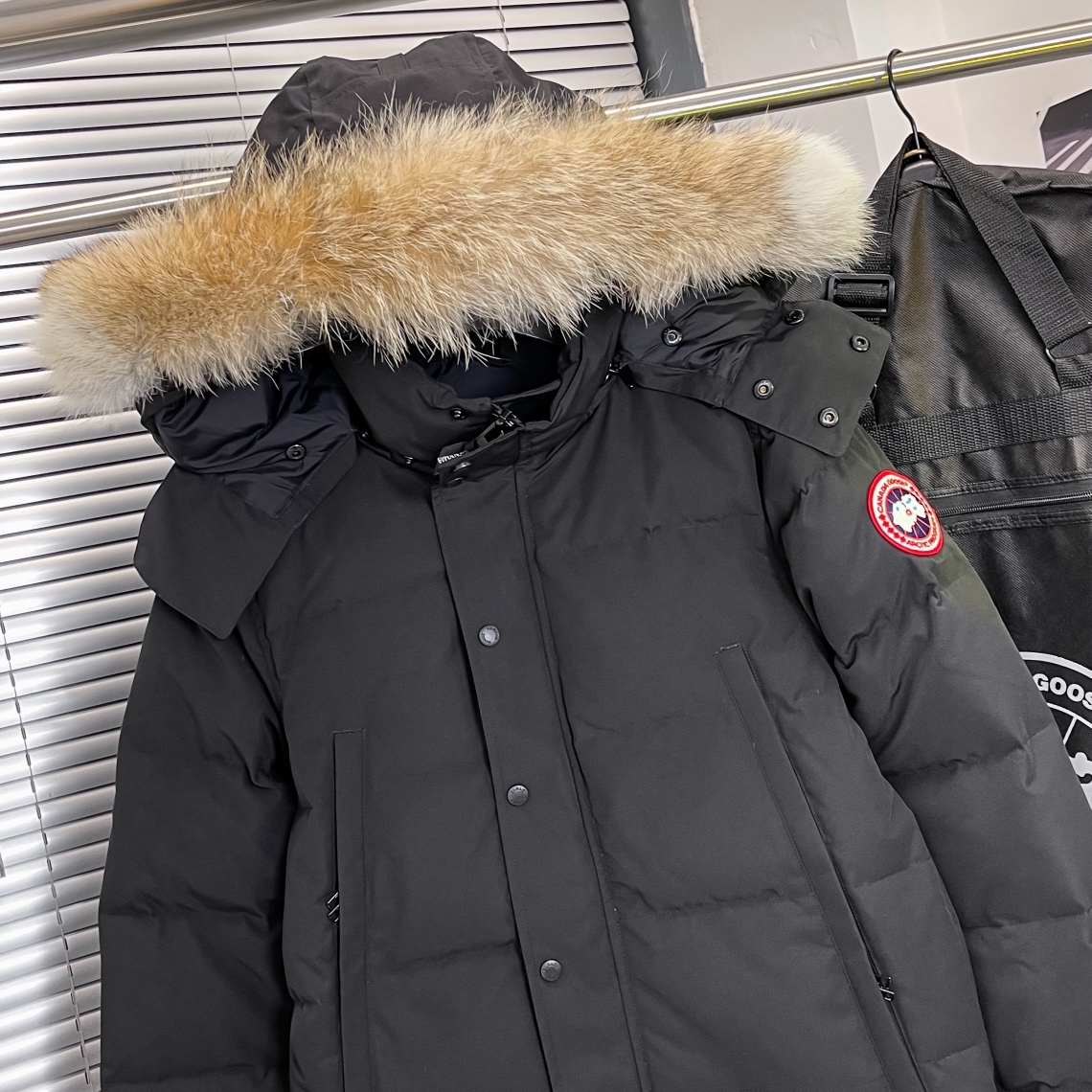 カナダグース「Canada Goose」ダウンジャケット