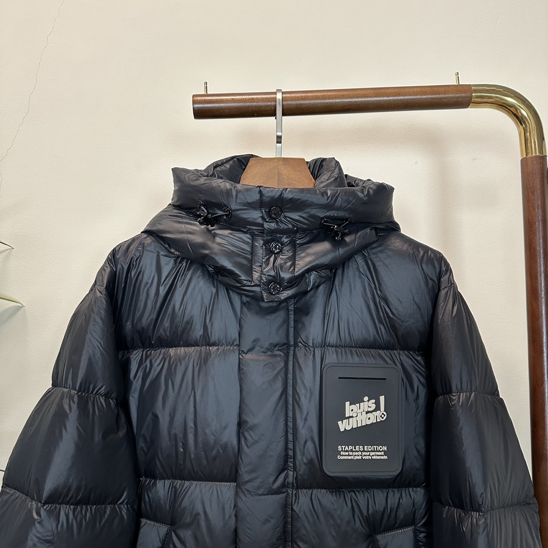 ルイ・ヴィトン「Louis Vuitton」‌ MONOGRAM PILLOW ダウンジャケット