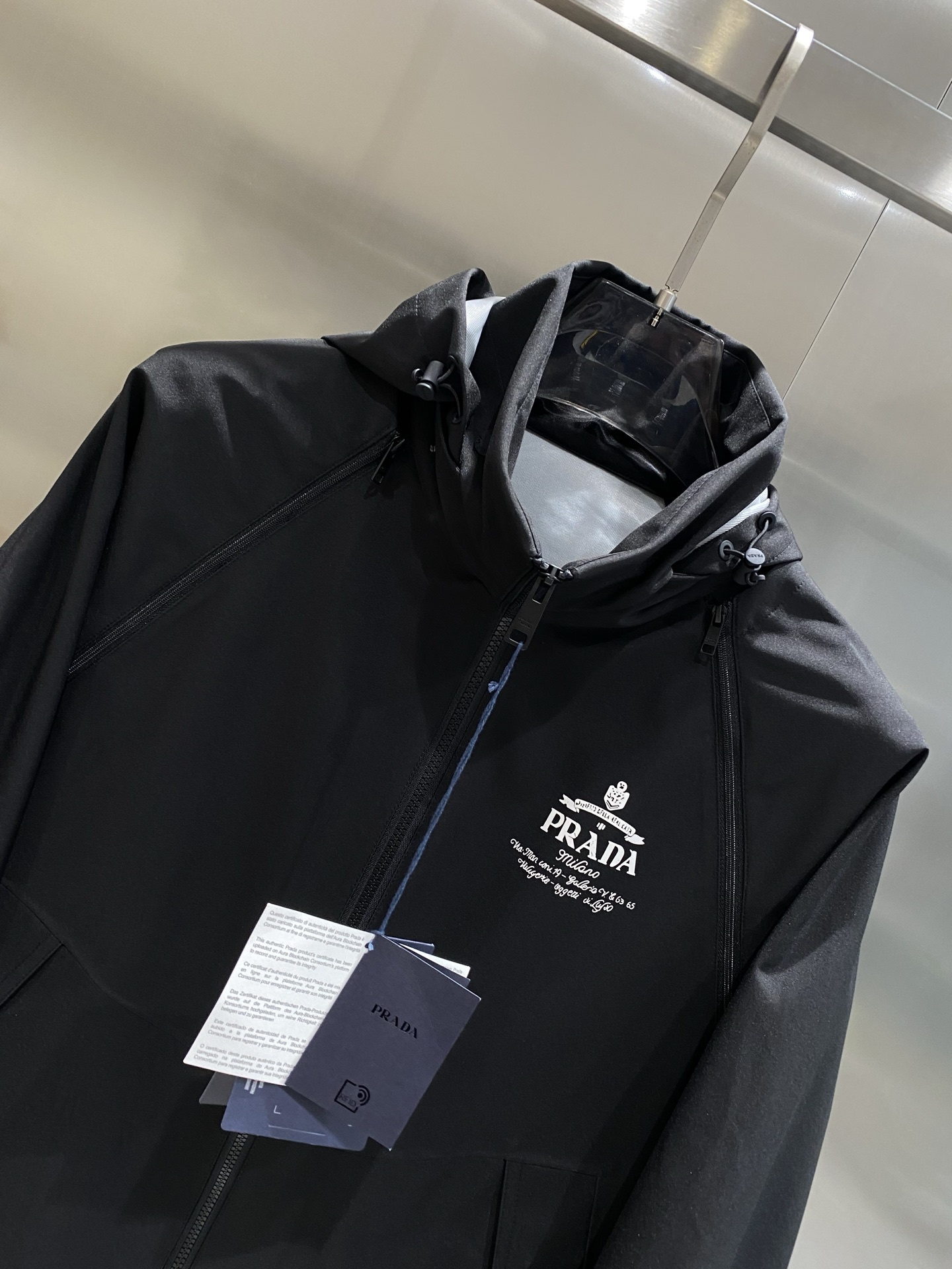 プラダ「Prada」 2025春夏メンズジャケット