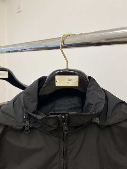 プラダ「Prada」2024秋冬 メンズ スタンドカラージャケット