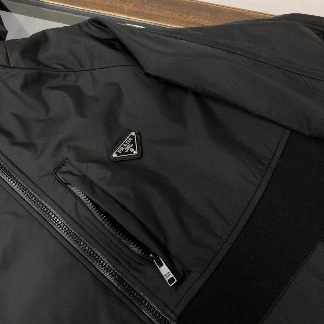 プラダ「Prada」秋の新作パッチワークハットジャケット