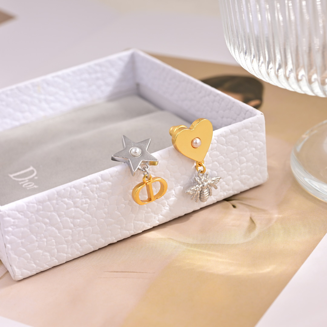 ディオール「Dior」CD ネイビー メタリック イヤリング