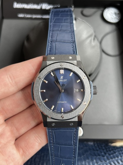ユーボット「Hublot」Blue Ceramic 38 mm