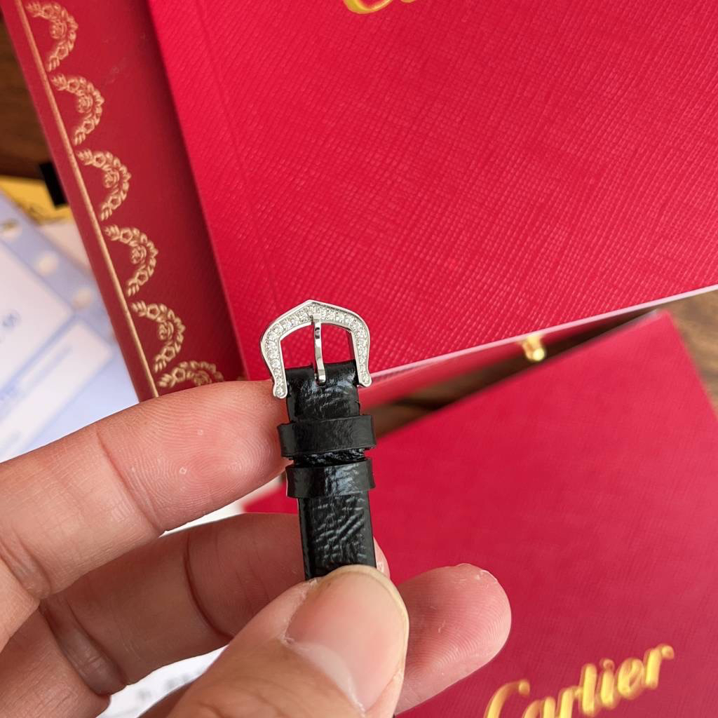 カルティエ［Cartier］バーニュール アロンジェ ミディアム 腕時計47*21MM