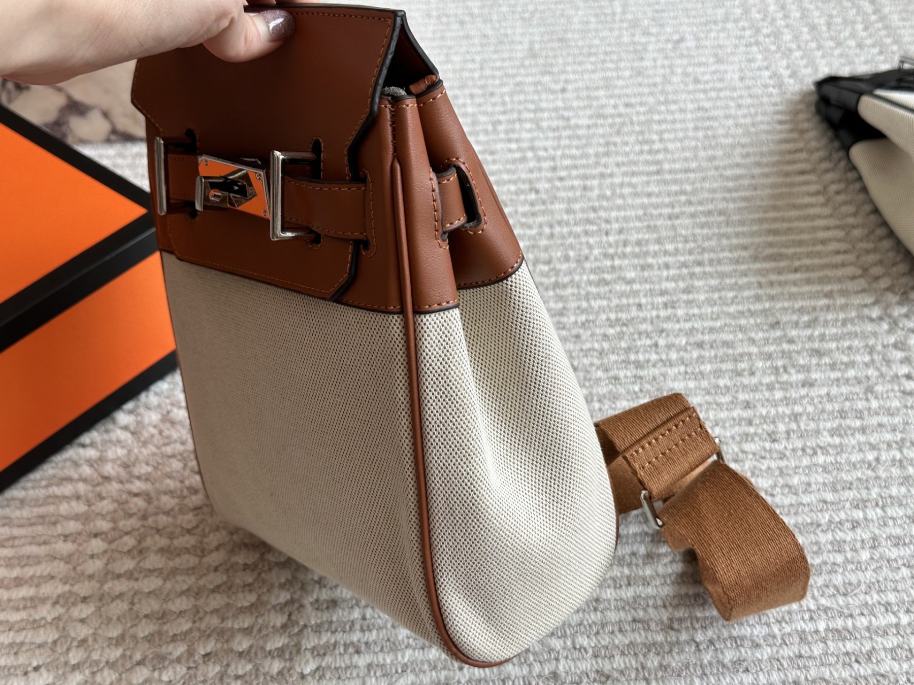 エルメス「Hermès」Hac a Dosバックパック 2色「日本未入荷」