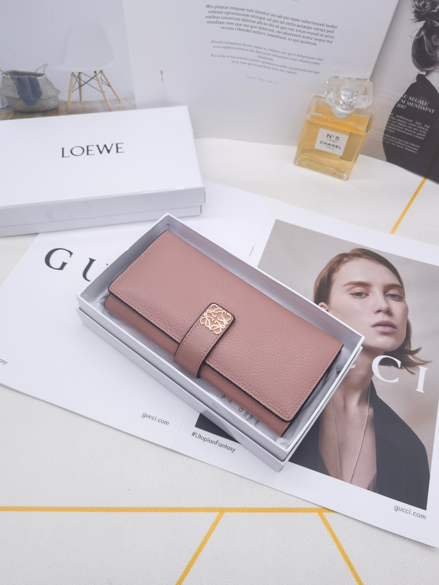 ロエベ「LOEWE」アナグラム コンティネンタル ウォレット 5色