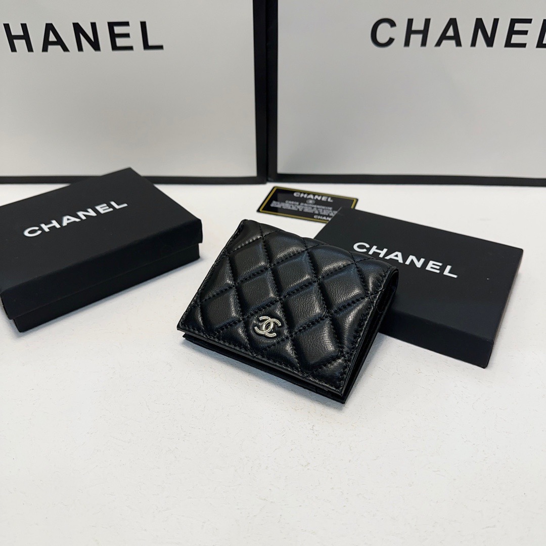シャネル「Chanel」 ラムスキン フラップ ウォレット 財布