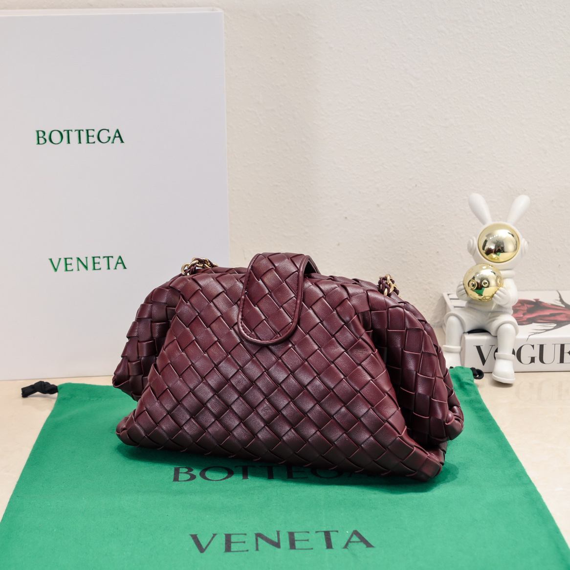 ボッテガ・ヴェネタ「Bottega Veneta」ローレン1980 レザーショルダーバッグ