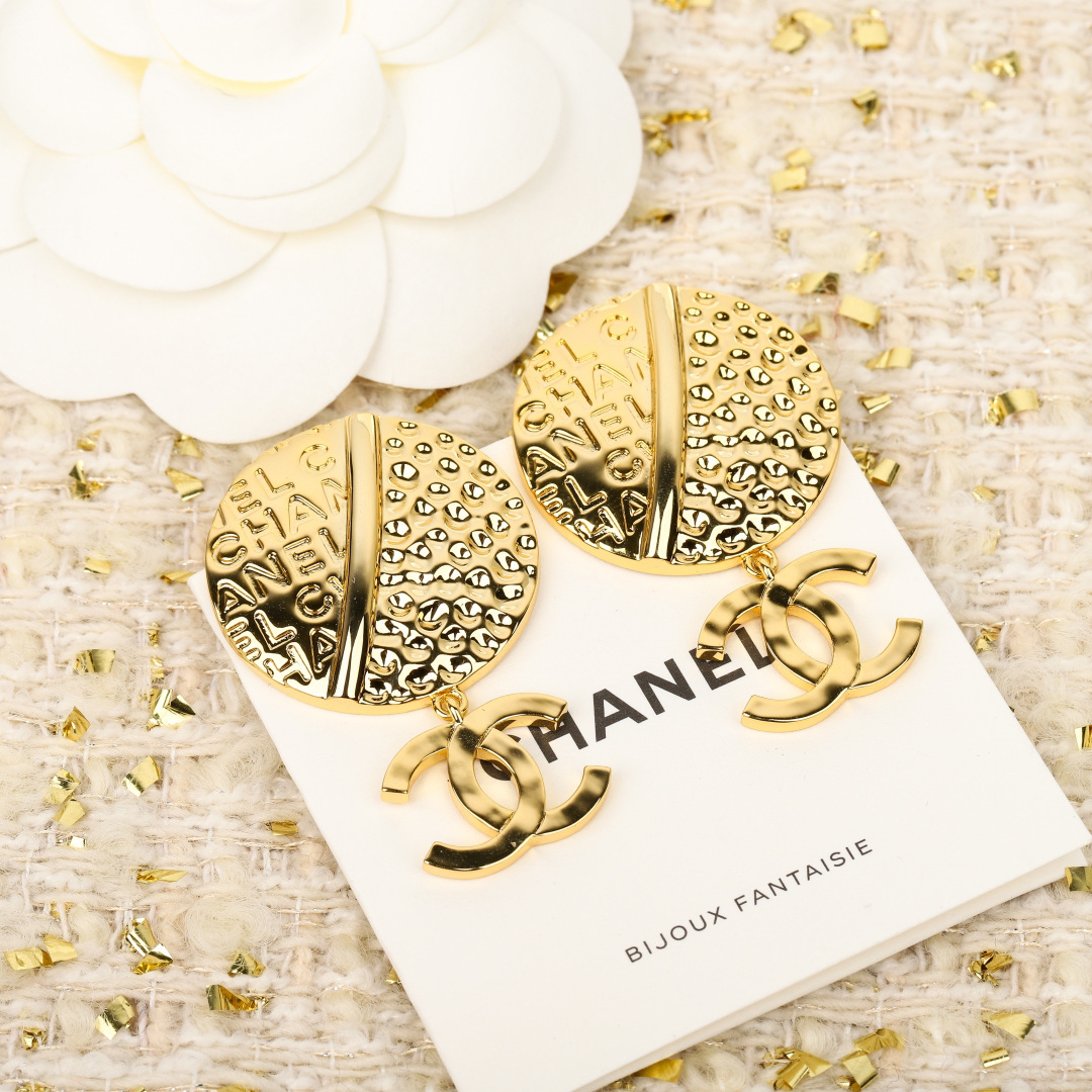 シャネル「Chanel」ラウンドCC ピアス