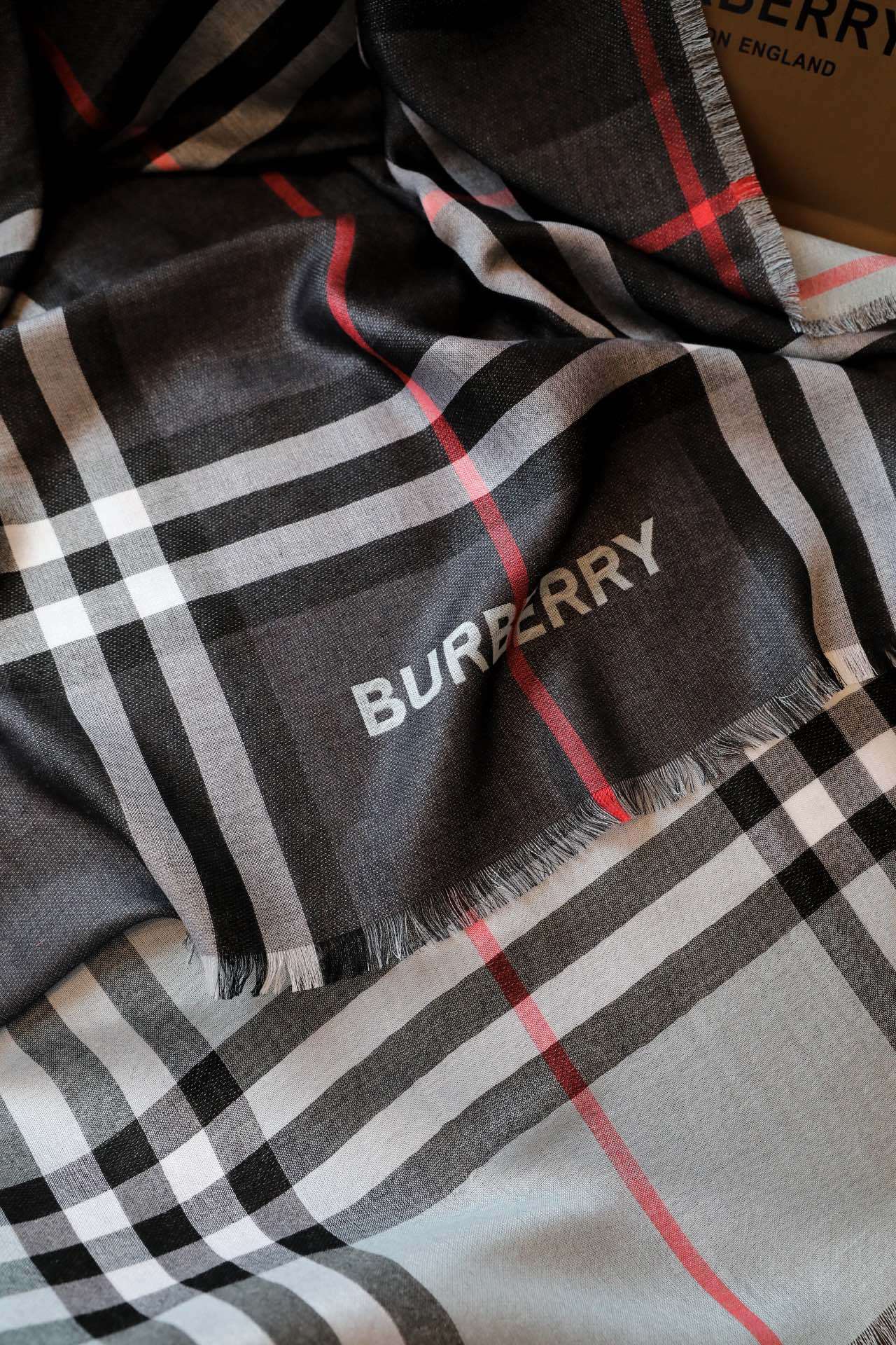 バーバリー「Burberry」ダブルフェイス キャシュミア チェック マフラー (70×220cm)