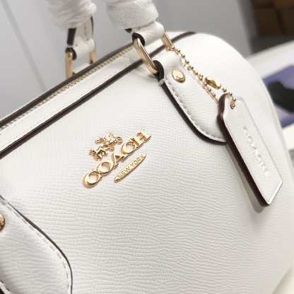 コーチ「Coach」 Rowan ラージサイズ ボストンバッグ