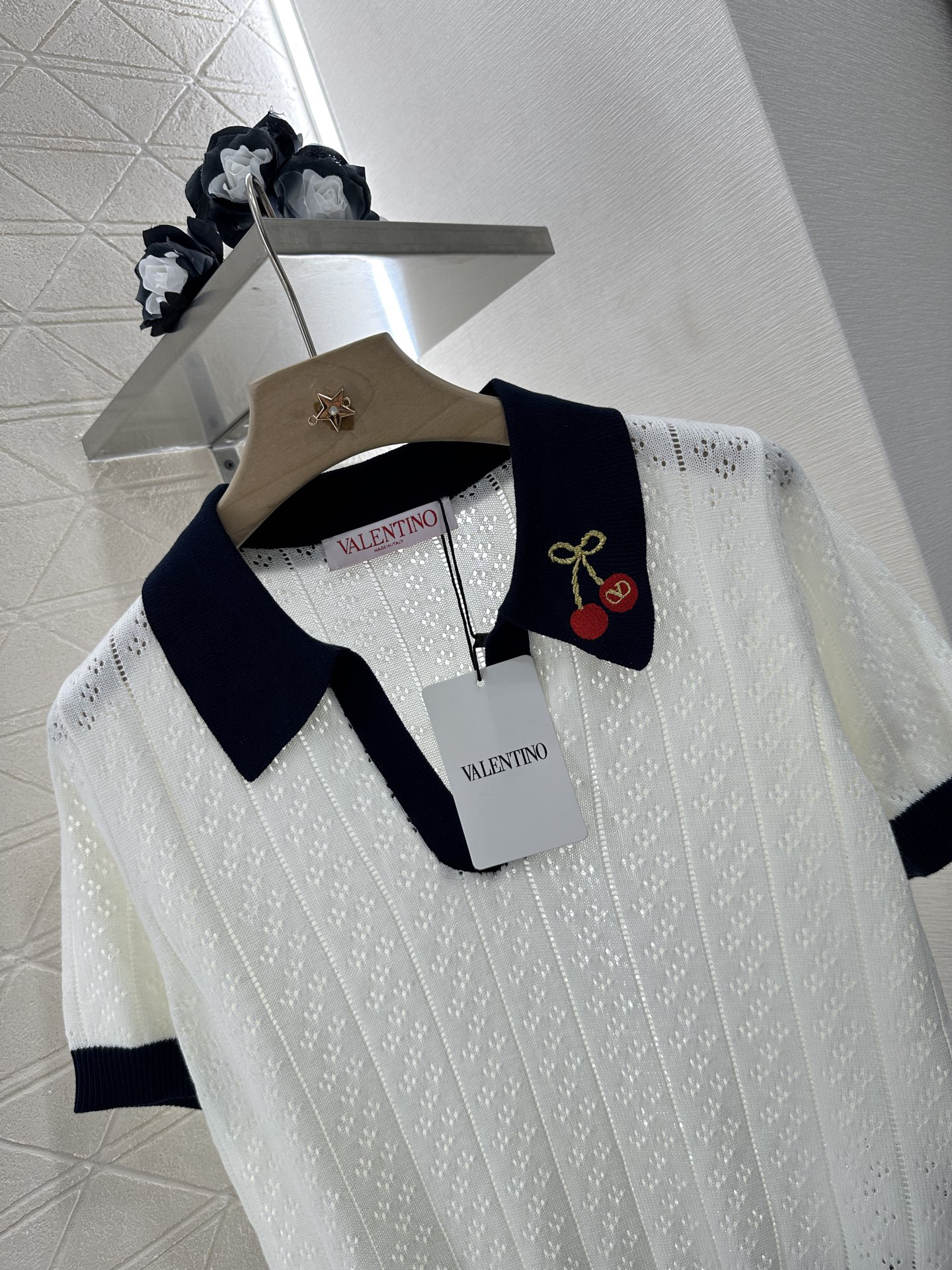 ヴァレンティノ「Valentino」チェリーニット開襟半袖