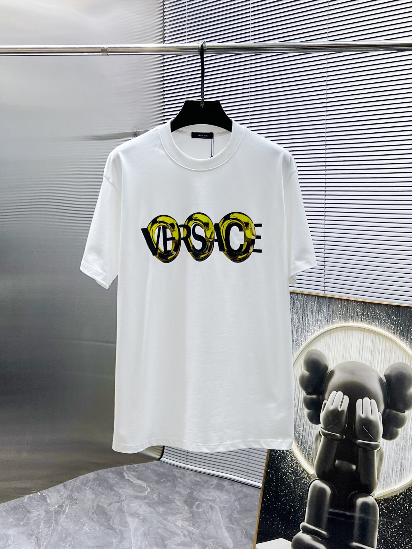 ヴェルサーチ「Versace」 2025SS リラックスフィット クルーネックTシャツ