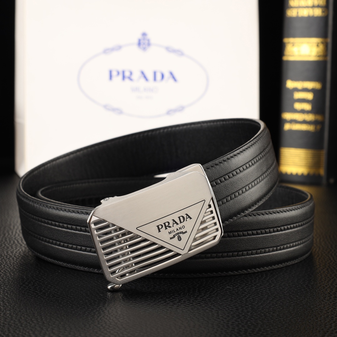 プラダ「Prada」メンズ オートマチック レザーベルト100CM