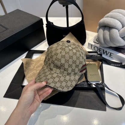 グッチ「Gucci」Lido GG Baseball Cap