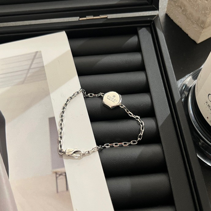 グッチ「Gucci」インターロッキングG シルバー925 ブレスレット