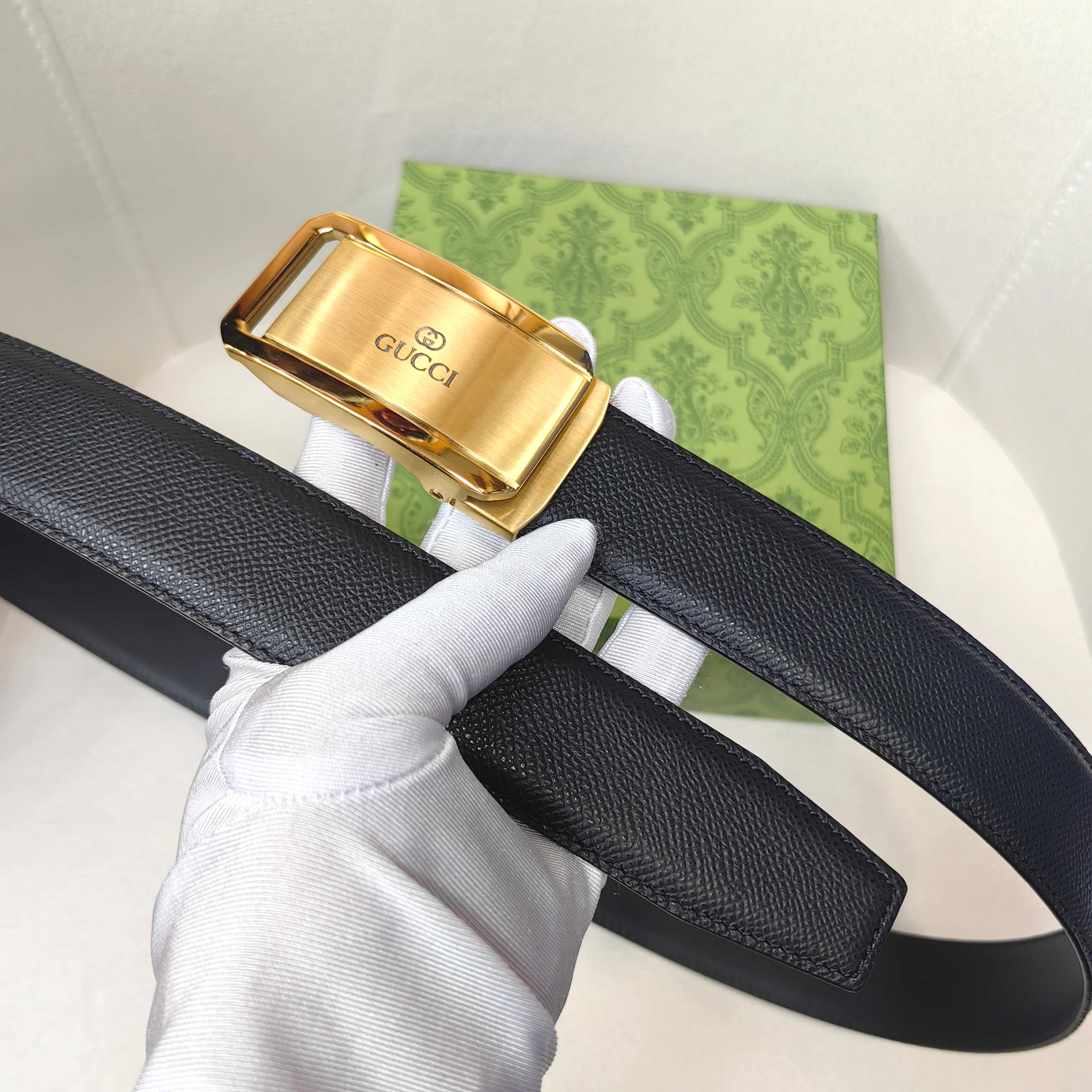 グッチ「Gucci」メンズ オートマチック ベルト100CM