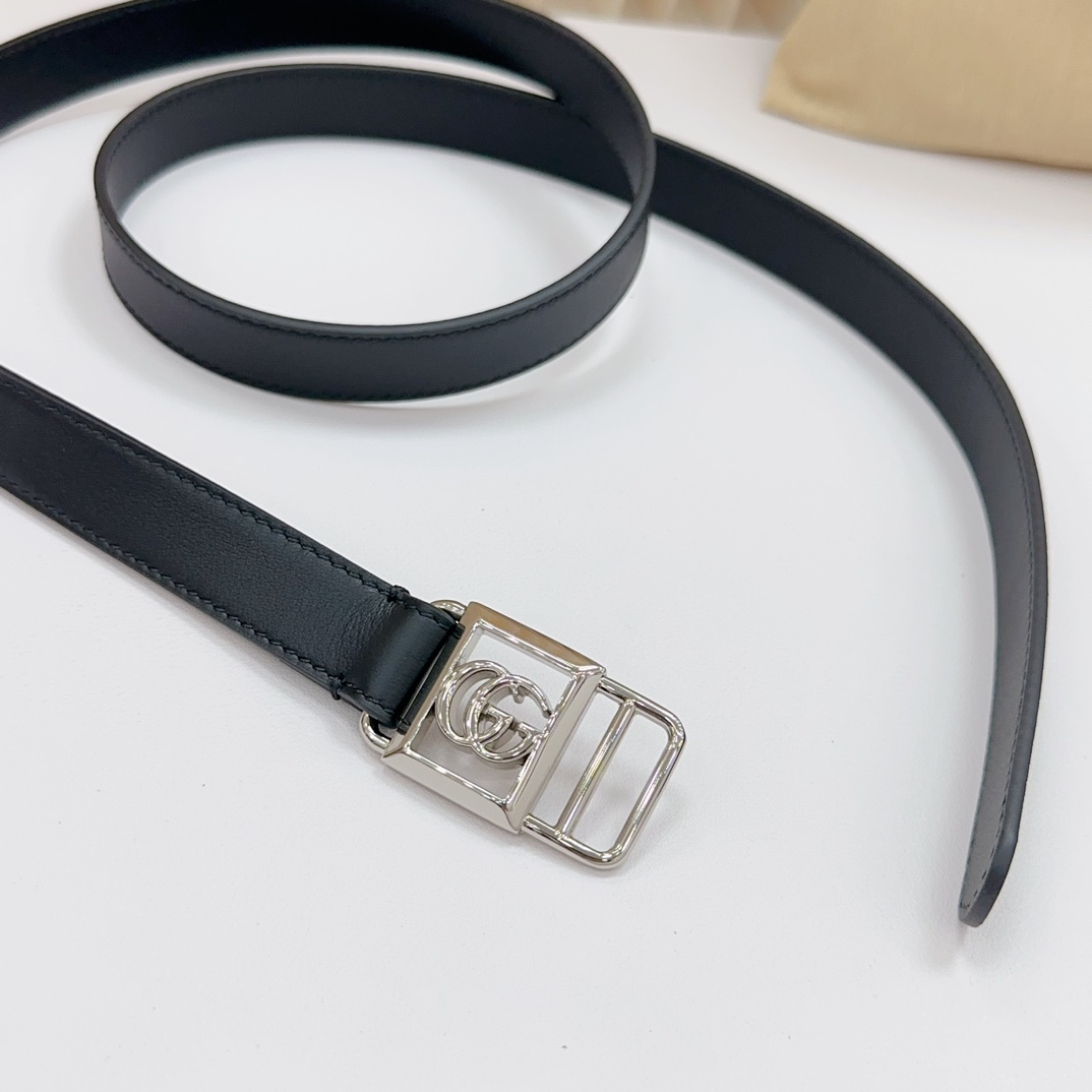 グッチ「Gucci」ダブルフェイス プレミアムレザー ベルト100CM