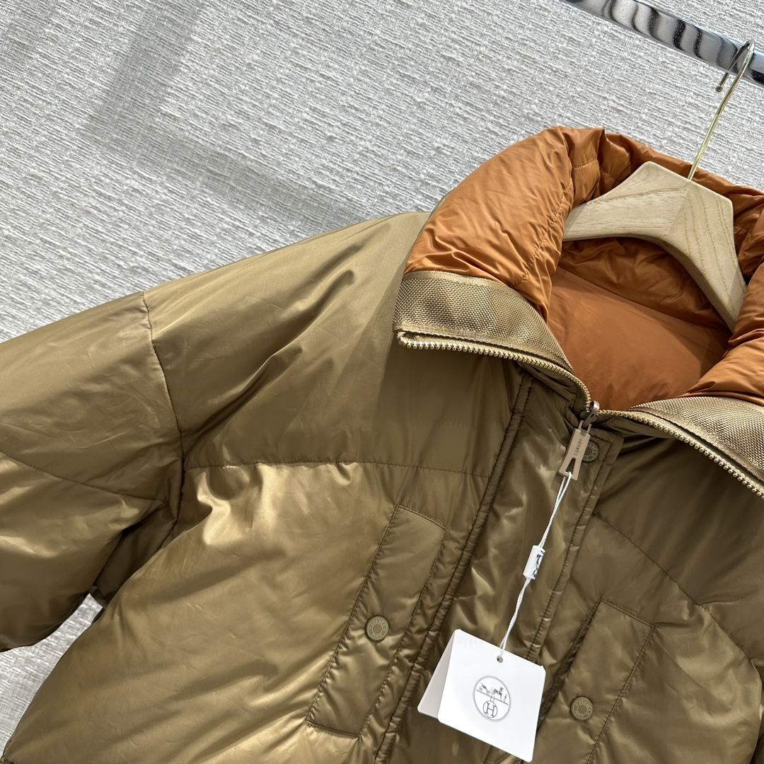 エルメス「Hermès」 2025秋冬 ダウンジャケット