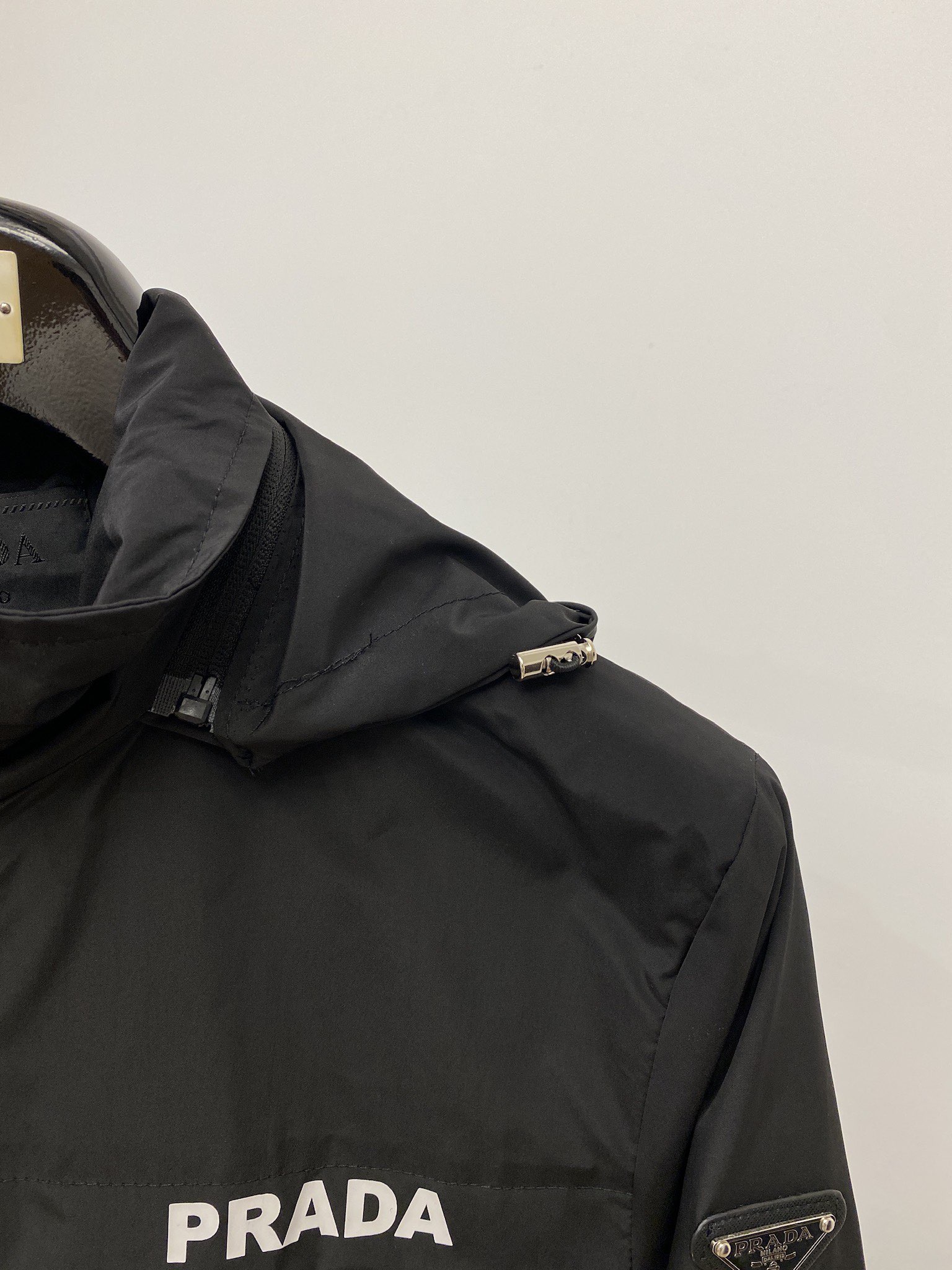 プラダ「Prada」2024秋冬 メンズ スタンドカラージャケット