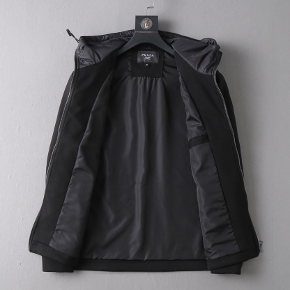 プラダ「Prada」2024 ss春の新作メンズジャケット