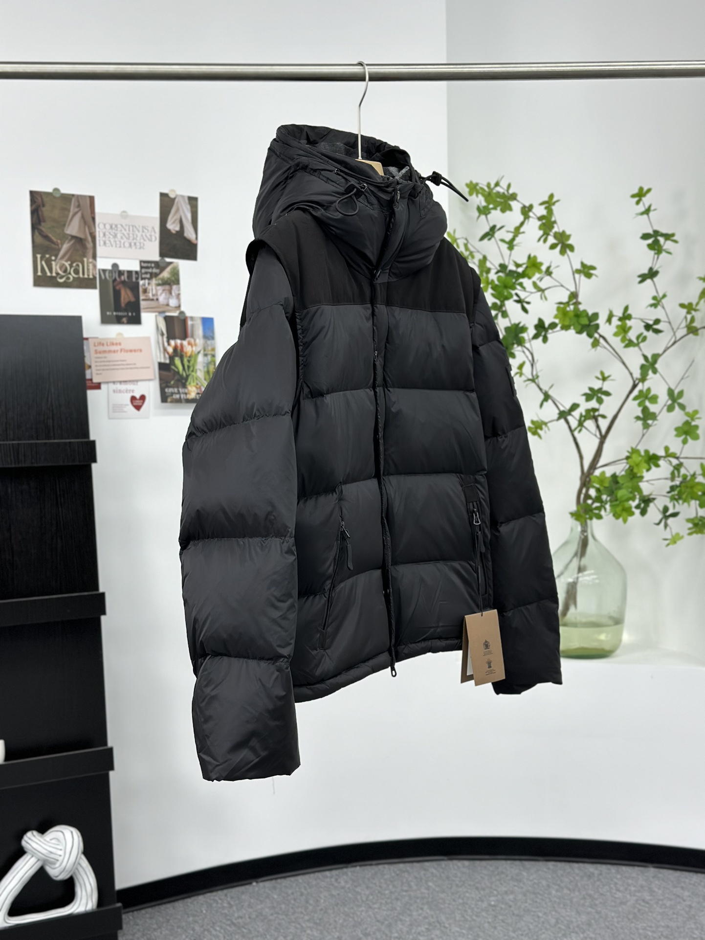 バーバリー「Burberry」 デタッチャブルスリーブ フード付きダウンジャケット