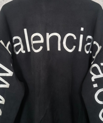 バレンシアガ「Balenciaga」‌2025年秋冬新作 URLエンブロイダリー ロゴジャケット