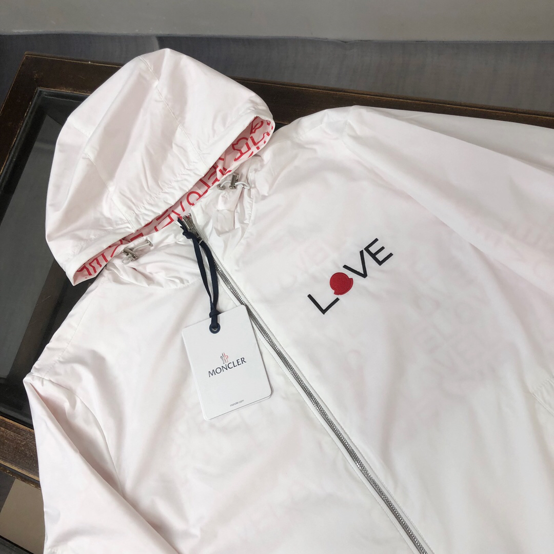 モンクレール「Moncler」2024最新パーカージャケット