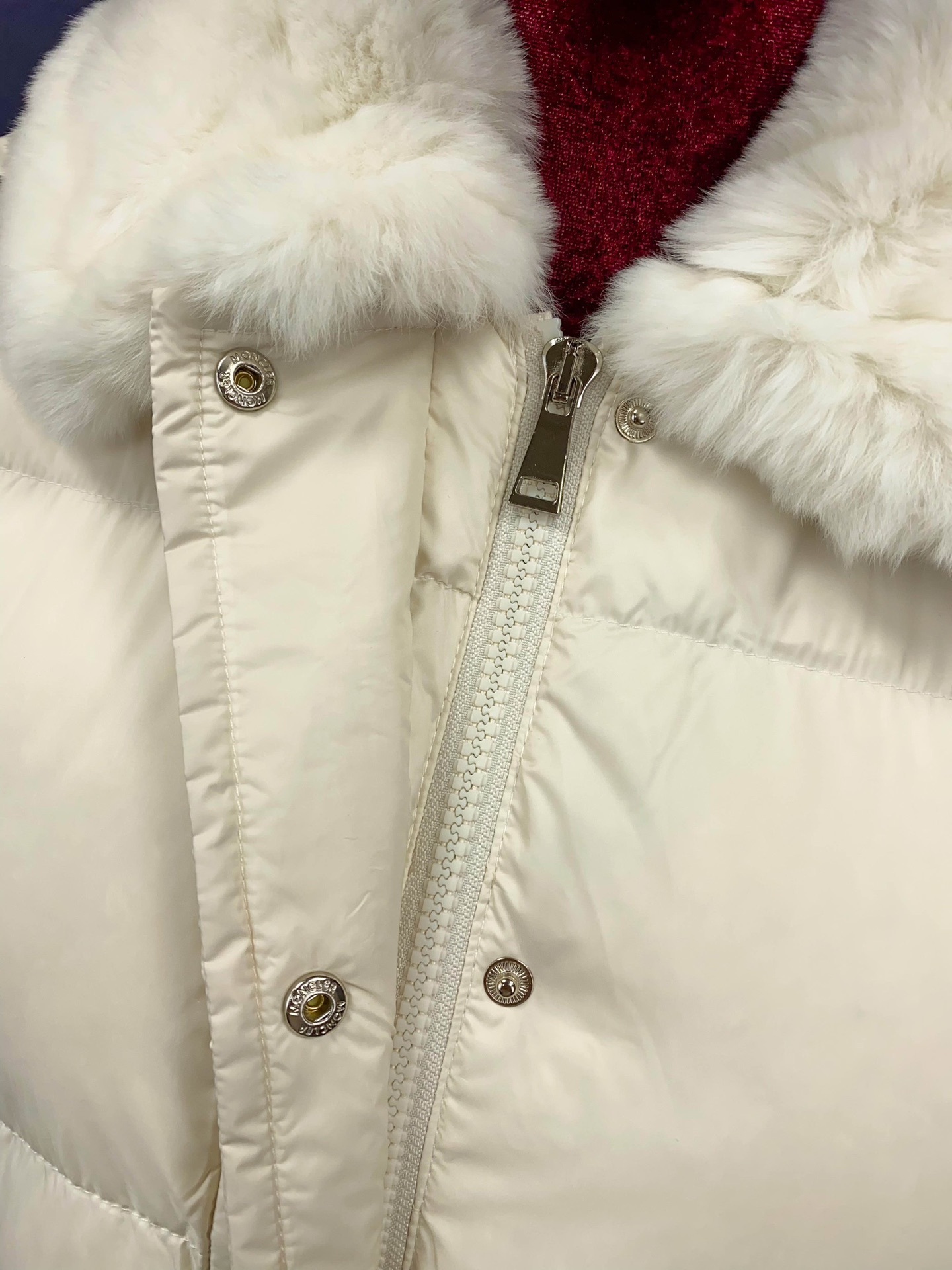 モンクレール「Moncler」 2025秋冬 タッチードファー ダウンブルゾン