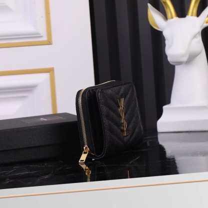 サンローラン「Saint Laurent」モノグラム コンパクト ジップアラウンド ウォレット（グレイン ド プードル エンボスレザー）「6色」