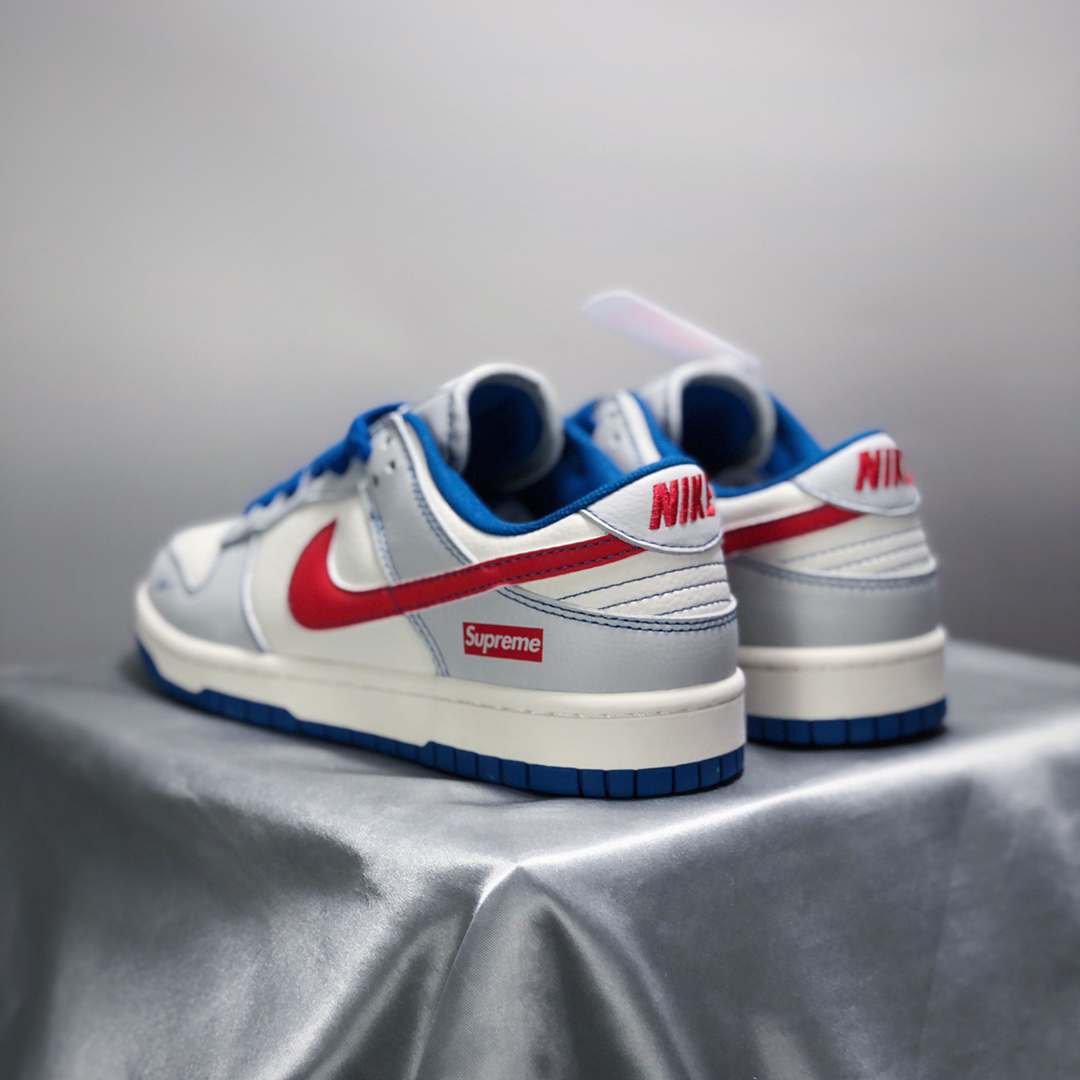 「コラボモデル」Supreme x Nike SB Dunk Low スニーカー