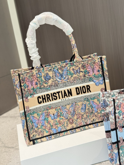 ディオール Dior Book Tote バッグ ミディアム