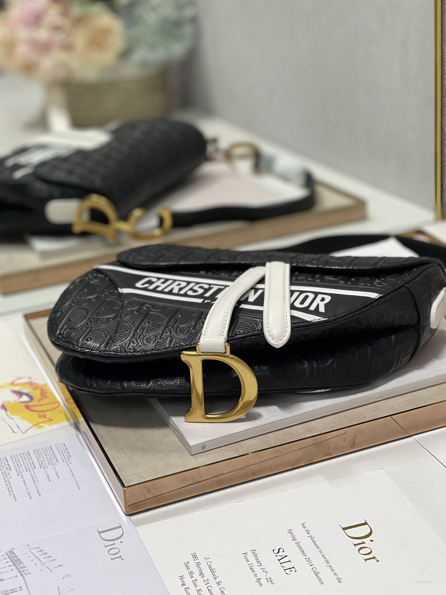ディオール「Dior」Saddle ストラップ付き ソフトバッグ ミディアム