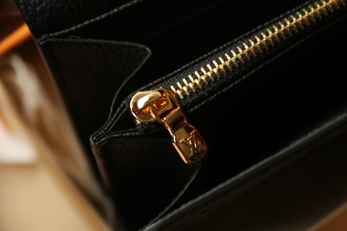 ルイ・ヴィトン「Louis Vuitton」ポルトフォイユ･サラ メティス