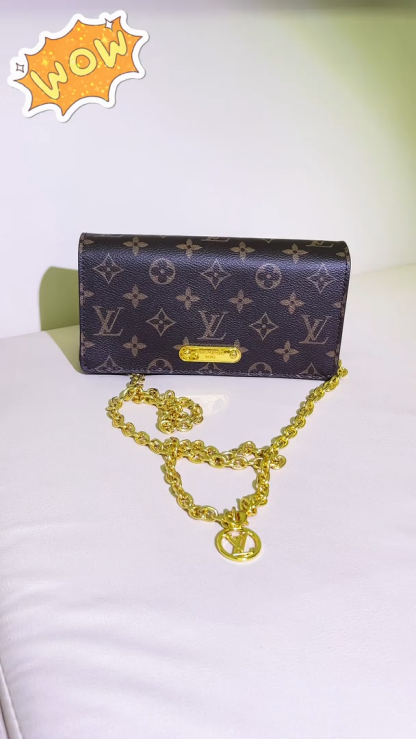 ルイ・ヴィトン「Louis Vuitton」On Chain Lily モノグラム キャンバス