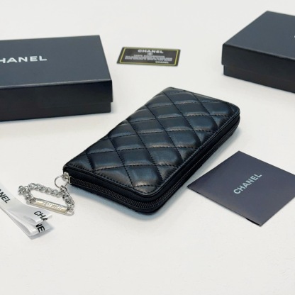 シャネル「Chanel」 ラムスキン フラップ ウォレット 財布