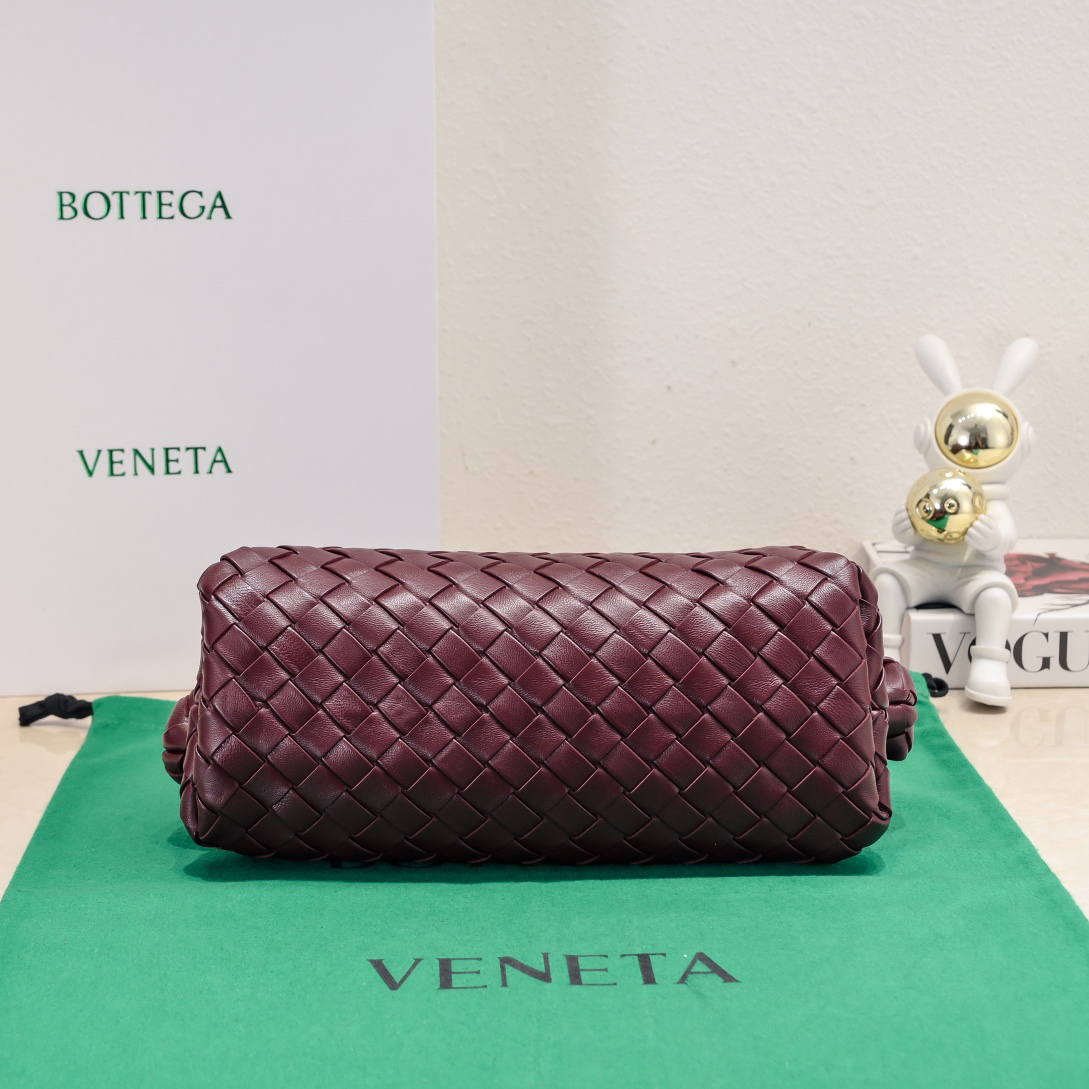 ボッテガ・ヴェネタ「Bottega Veneta」ローレン1980 レザーショルダーバッグ