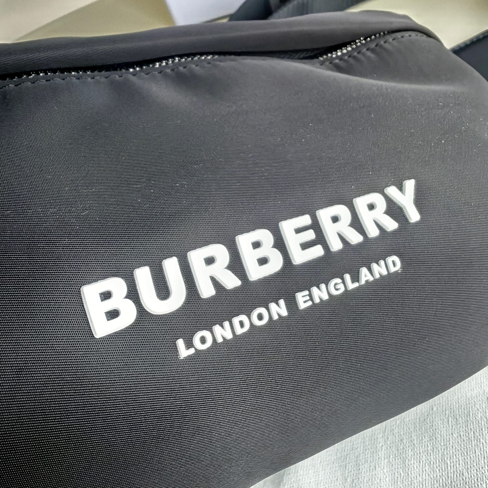 バーバリー「Burberry」ストリート ウエストバッグ