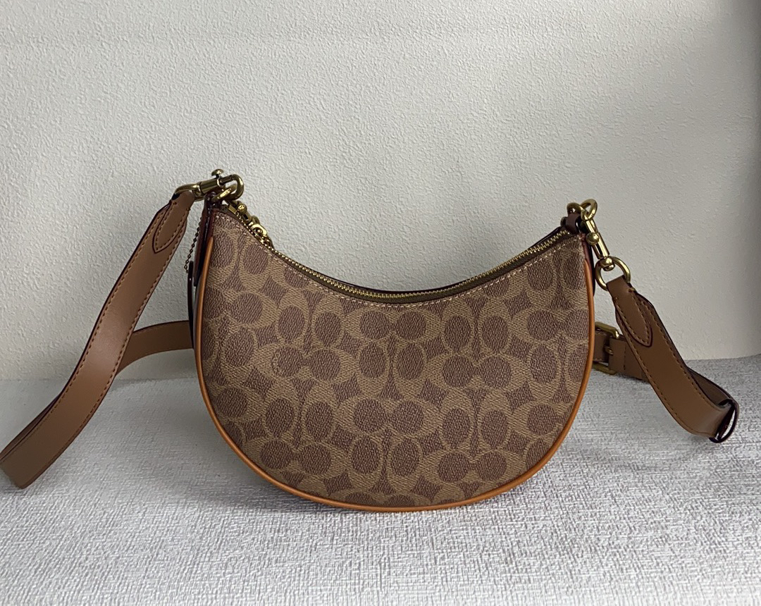 コーチ(Coach) ミラ ショルダー バッグ・ホース アンド キャリッジ プリント