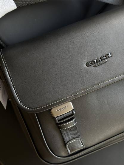 コーチ「Coach」 Racer メンズ メッセンジャーバッグ