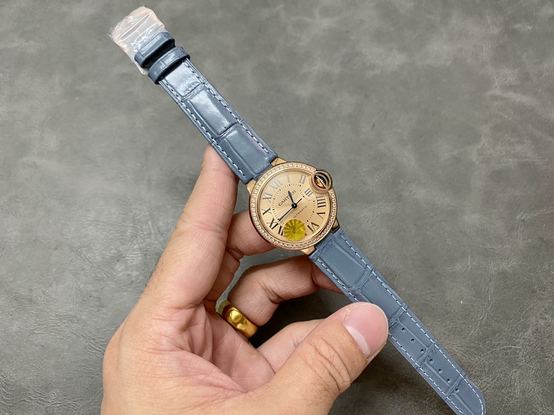 カルティエ［Cartier］バロン ブリュ 33mm 自動巻き
