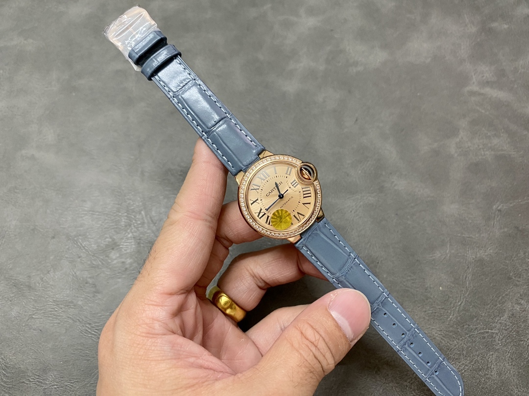 カルティエ［Cartier］バロン ブリュ 33mm 自動巻き