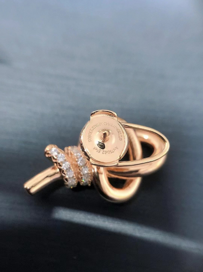 ティファニー「Tiffany & Co.」Keys ミニハートキーピアス